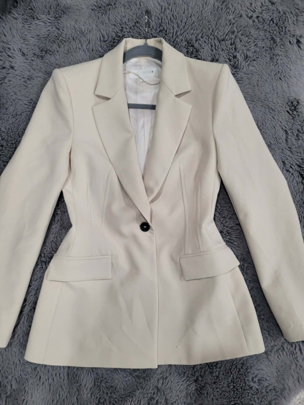 Zara viral ivory cream cinched waist blazer size Smal fitted blazer 2204/696/711